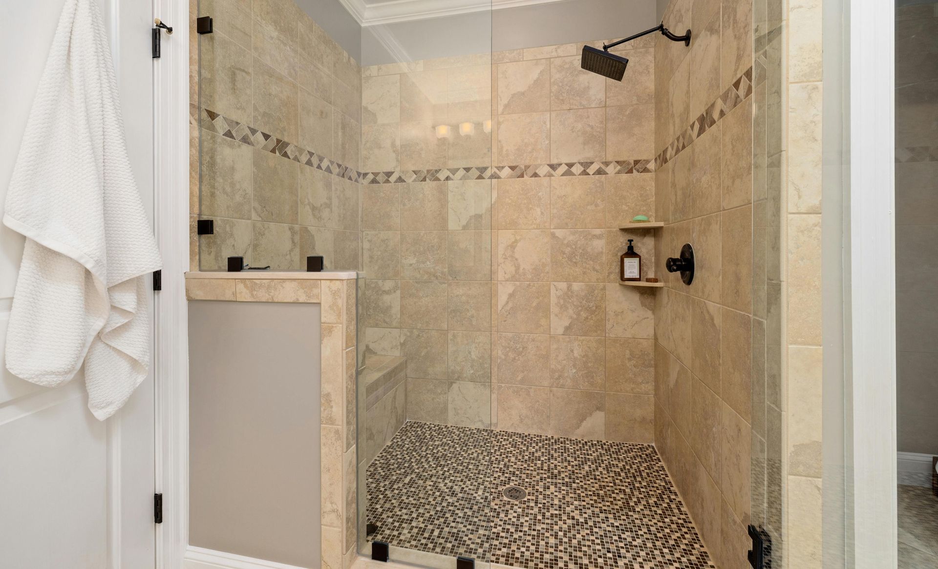 Best Way To Clean Shower Tiles And Grout 1st Class Carpet Care