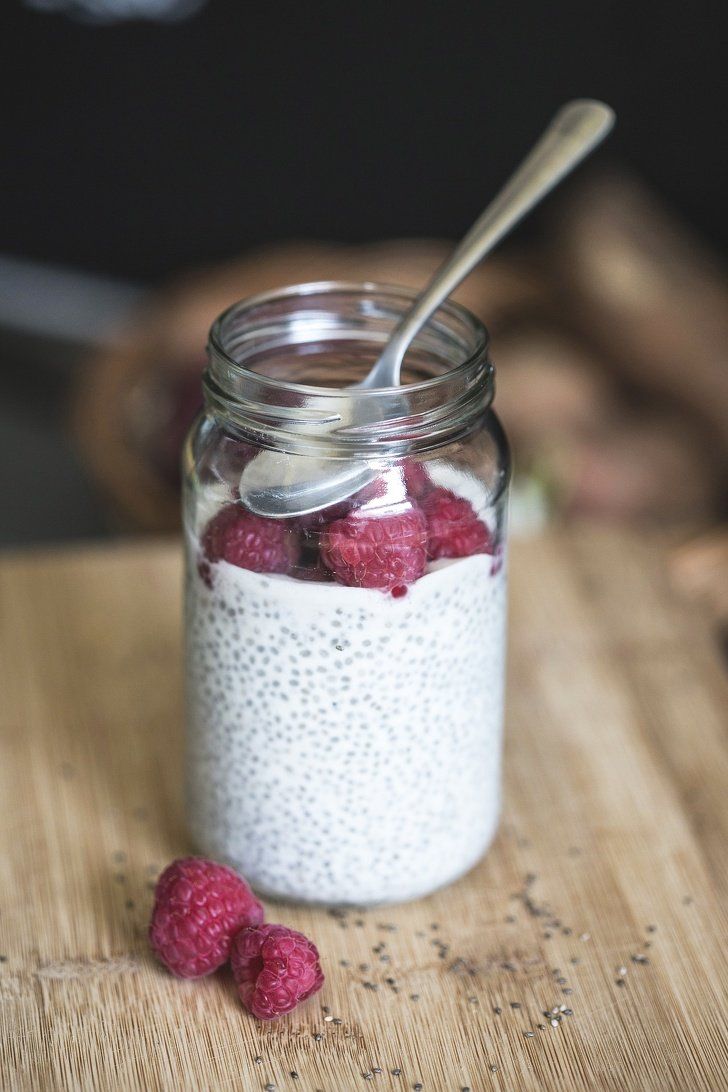 Pudim De Chia Coco E Frutas Vermelhas