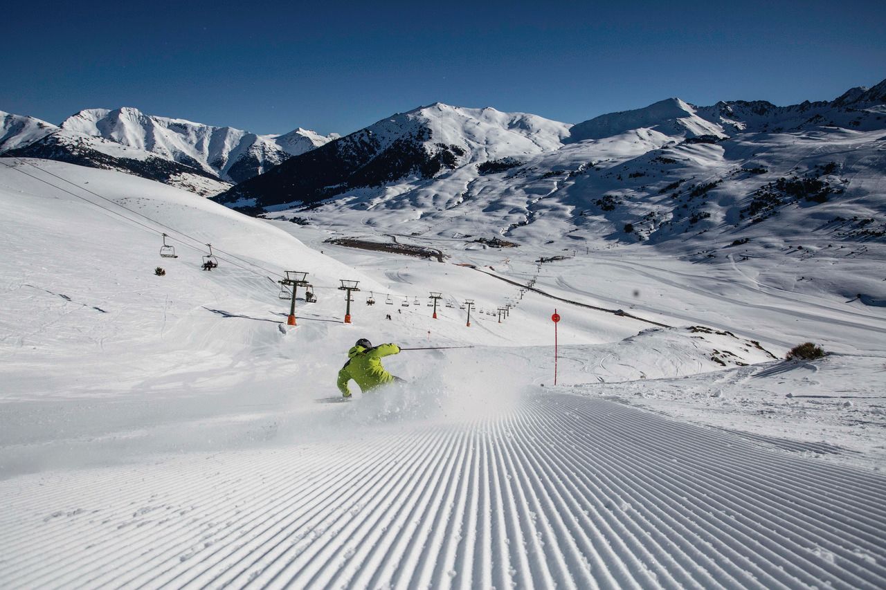 Baqueira Ski Operator Absolutely Snow