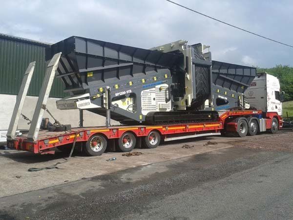 track blender on trailer