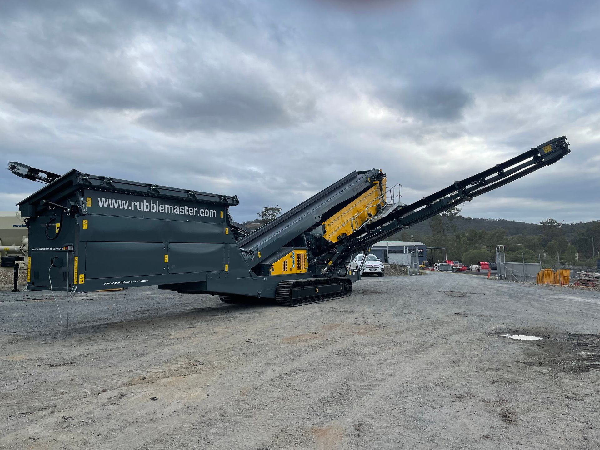 Big Yellow Conveyor At The Sand | Yatala | Crusher Screen Sales & Hire