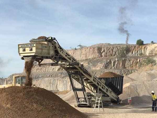 track pugmill conveyor