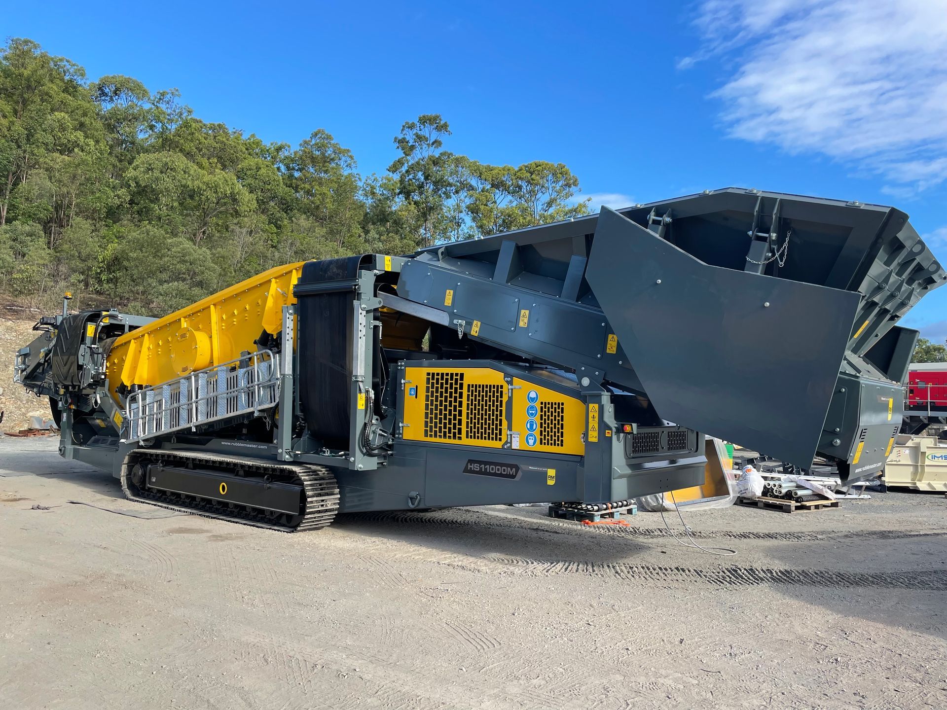 Big Yellow Conveyor | Yatala | Crusher Screen Sales & Hire