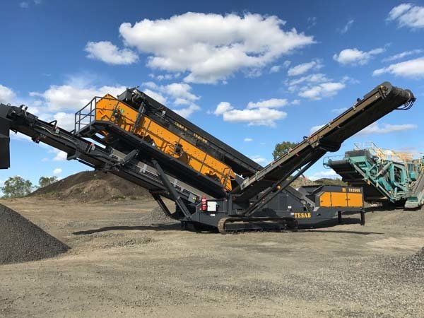 black and yellow screening machine