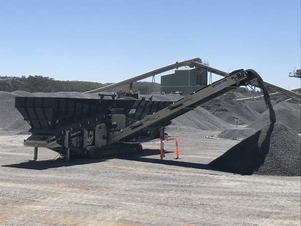 feed hopper at work