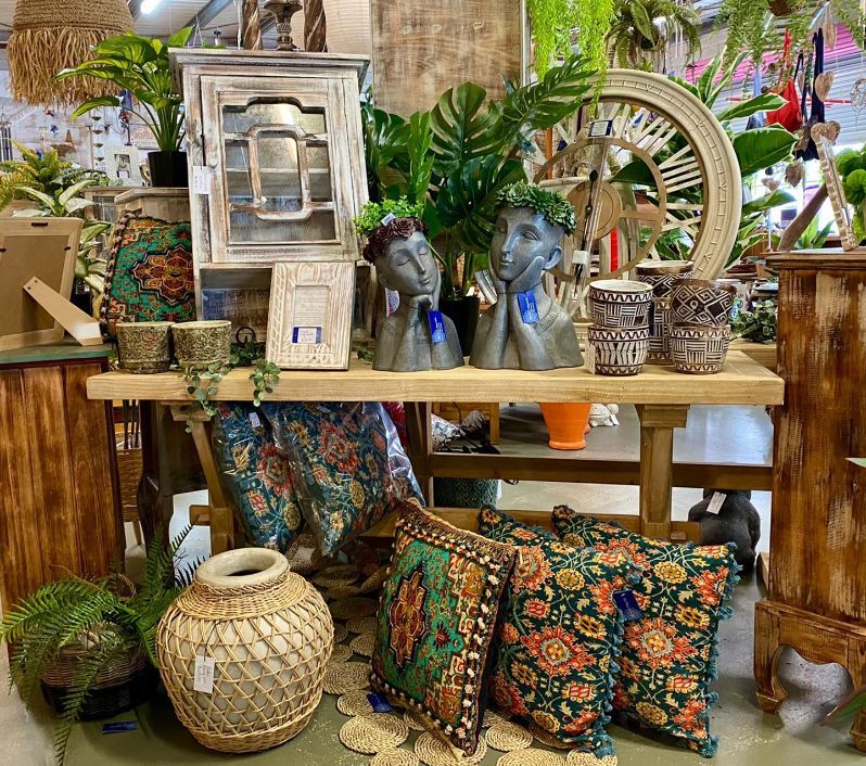 Pillows And Vases — Inner Labyrinth In Mackay Queensland