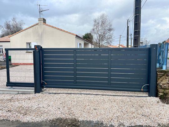 Clôtures, grillages et portails en alu, bois , ...