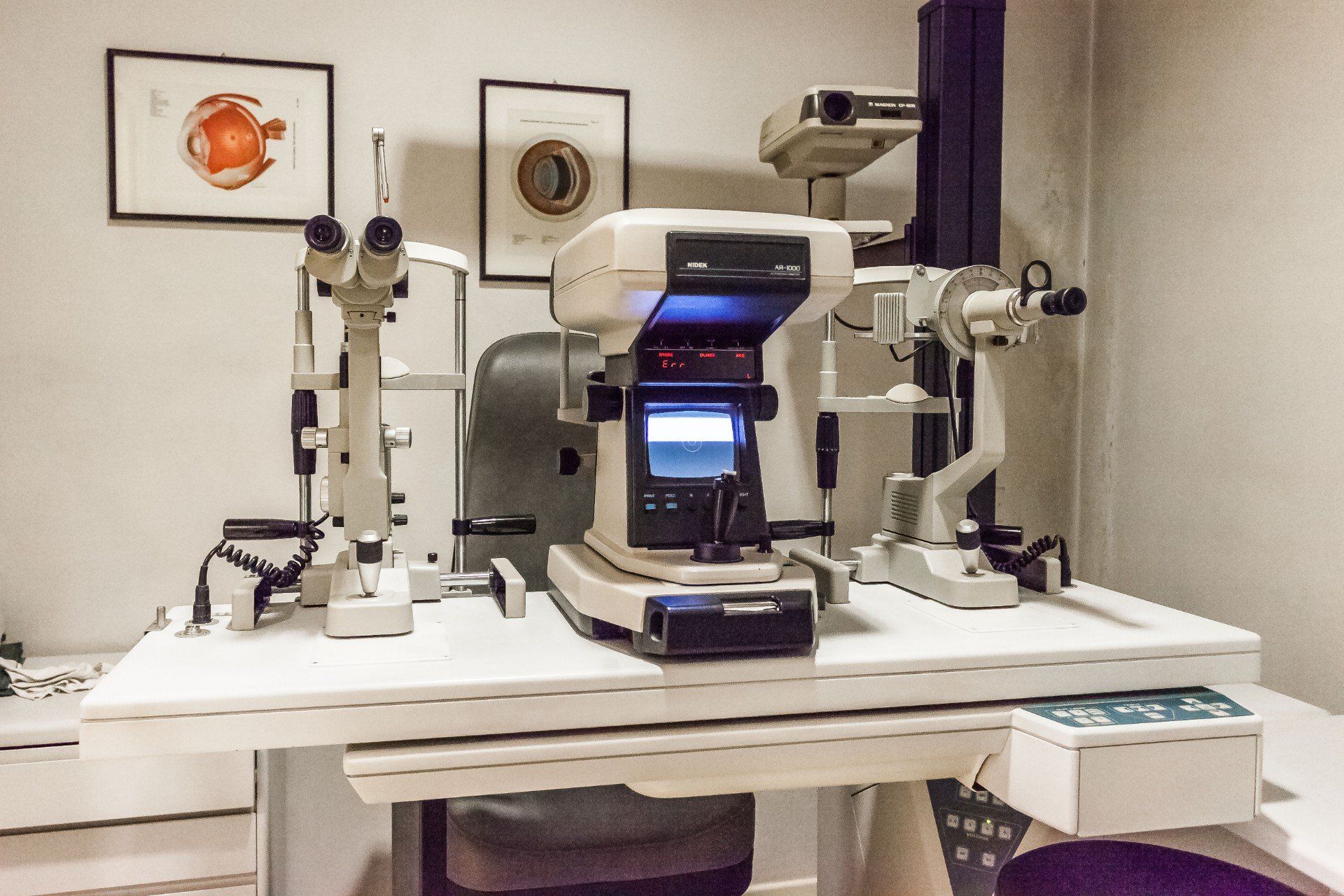 Macchinario per visita oculistica