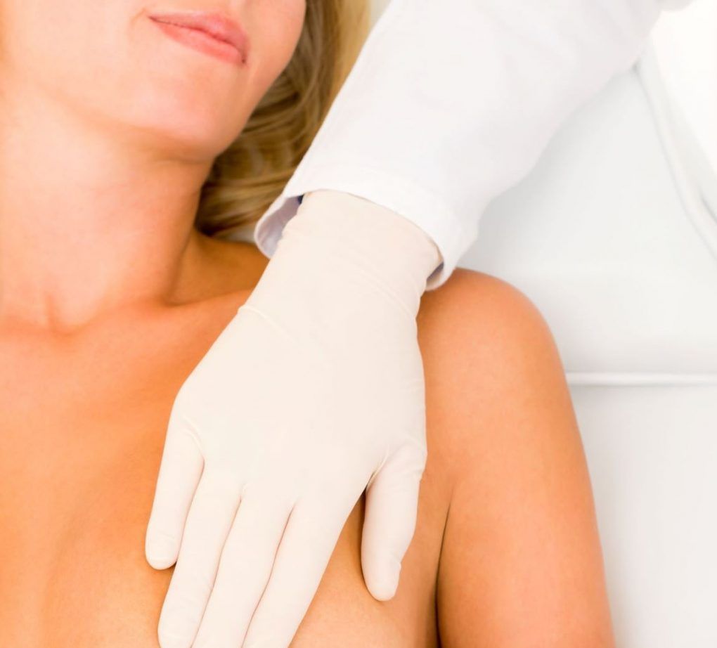 Suivi post-opératoire en chirurgie plastique pour une guérison sécuritaire