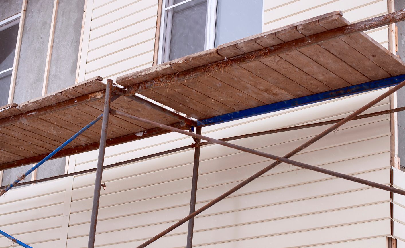 Scaffolding For Home Side Repairs - Papillion, NE - Siefken Contracting
