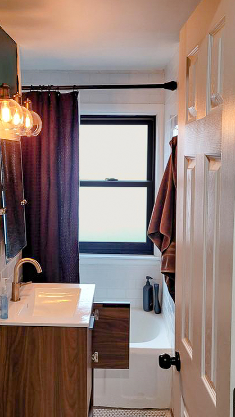 Clean Bathroom — Papillion, NE— Siefken Contracting