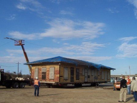 House Being Move by Truck – Antioch, CA – Rogers House Moving