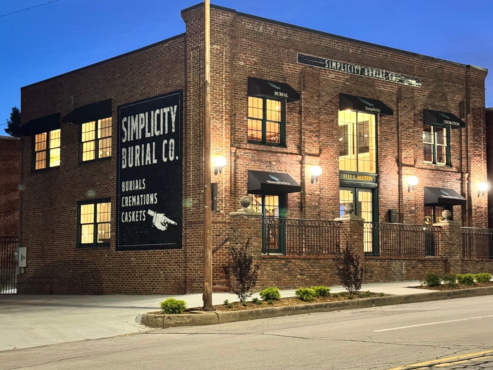 Simplicity Burial & Cremation funeral home building in Tulsa, Oklahoma