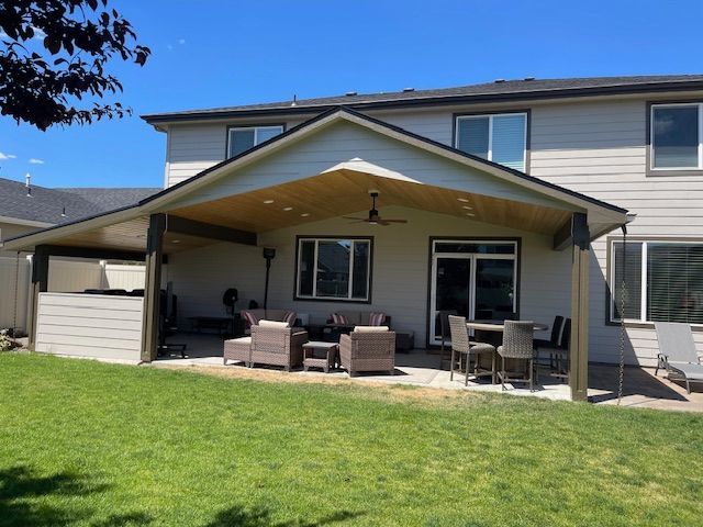 Alpine Construction Patio - backyard