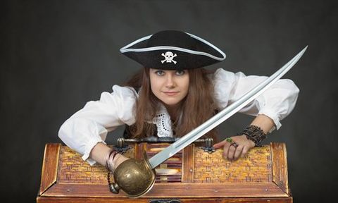 pirate costume hire with accessories
