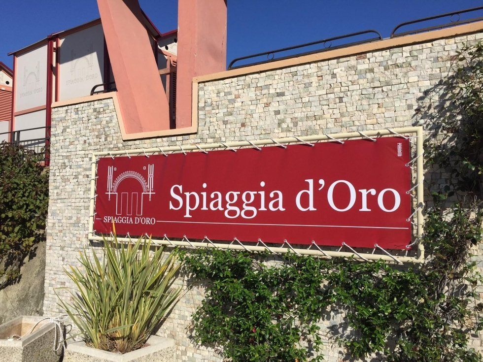 Cartellonistica pubblicitaria