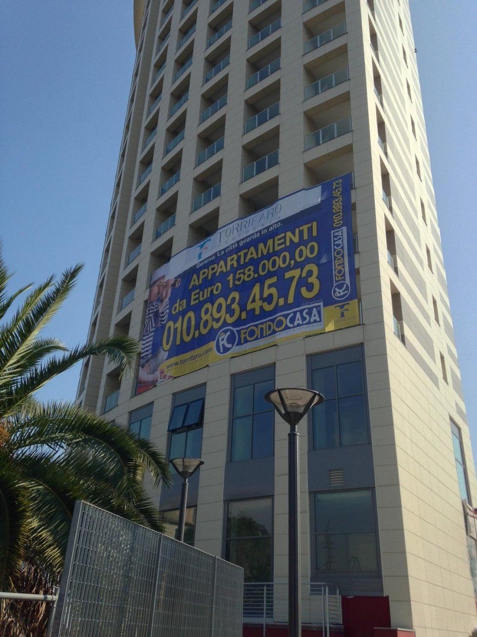 Striscioni pubblicitari di ogni tipo