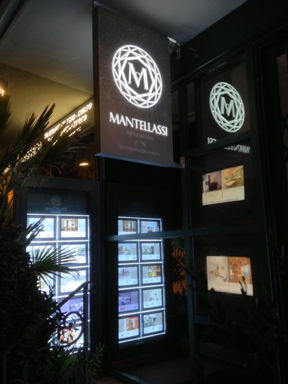 Strutture luminose offerte di agenzie immobiliari