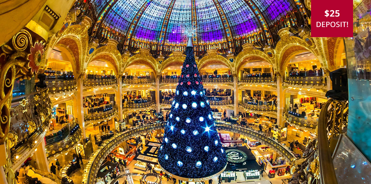 christmas tree in Paris