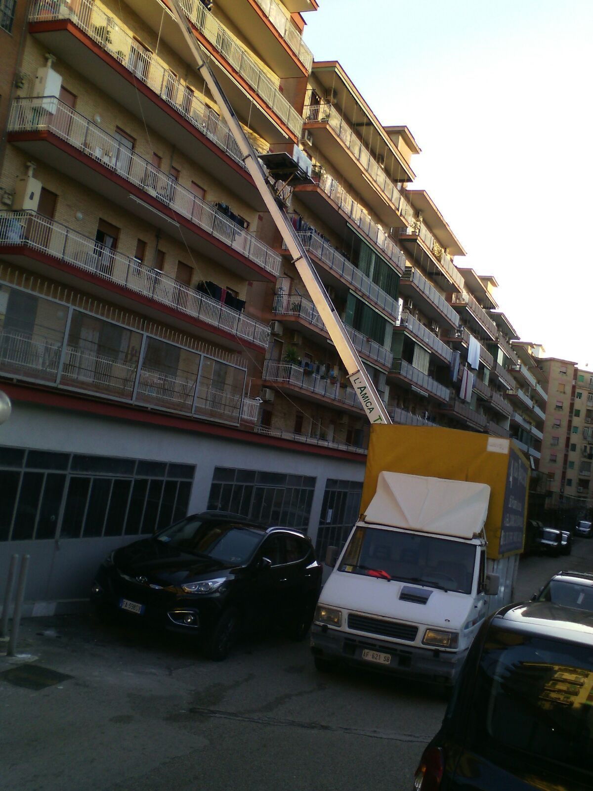 Traslochi economici con autoscala