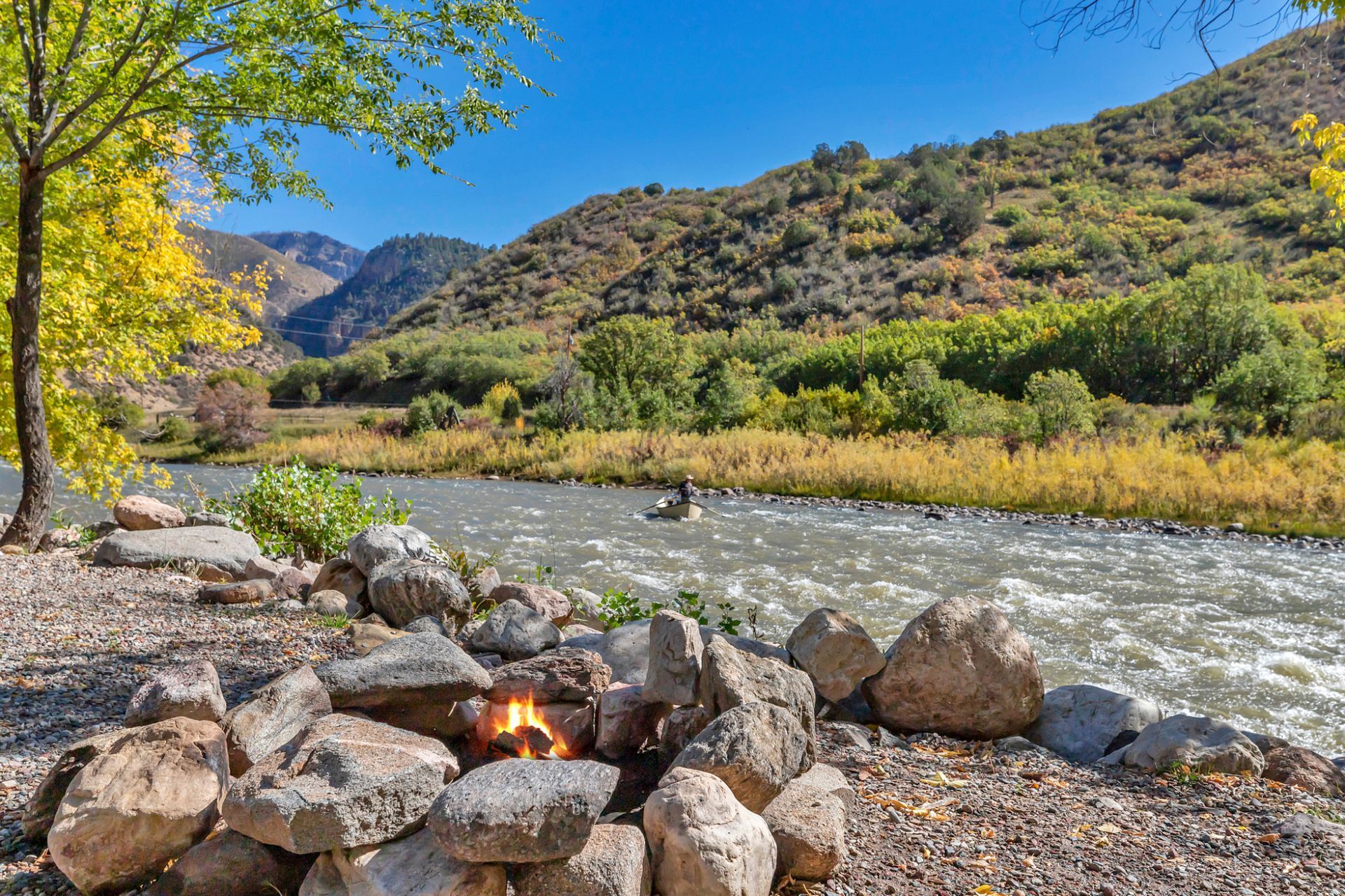 Spacious camping sites and fire pits in Glenwood Springs