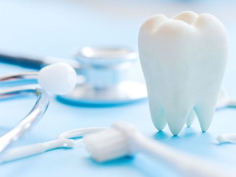 Гигиена полости рта - стоматологическая клиника Perladents в Юрмале