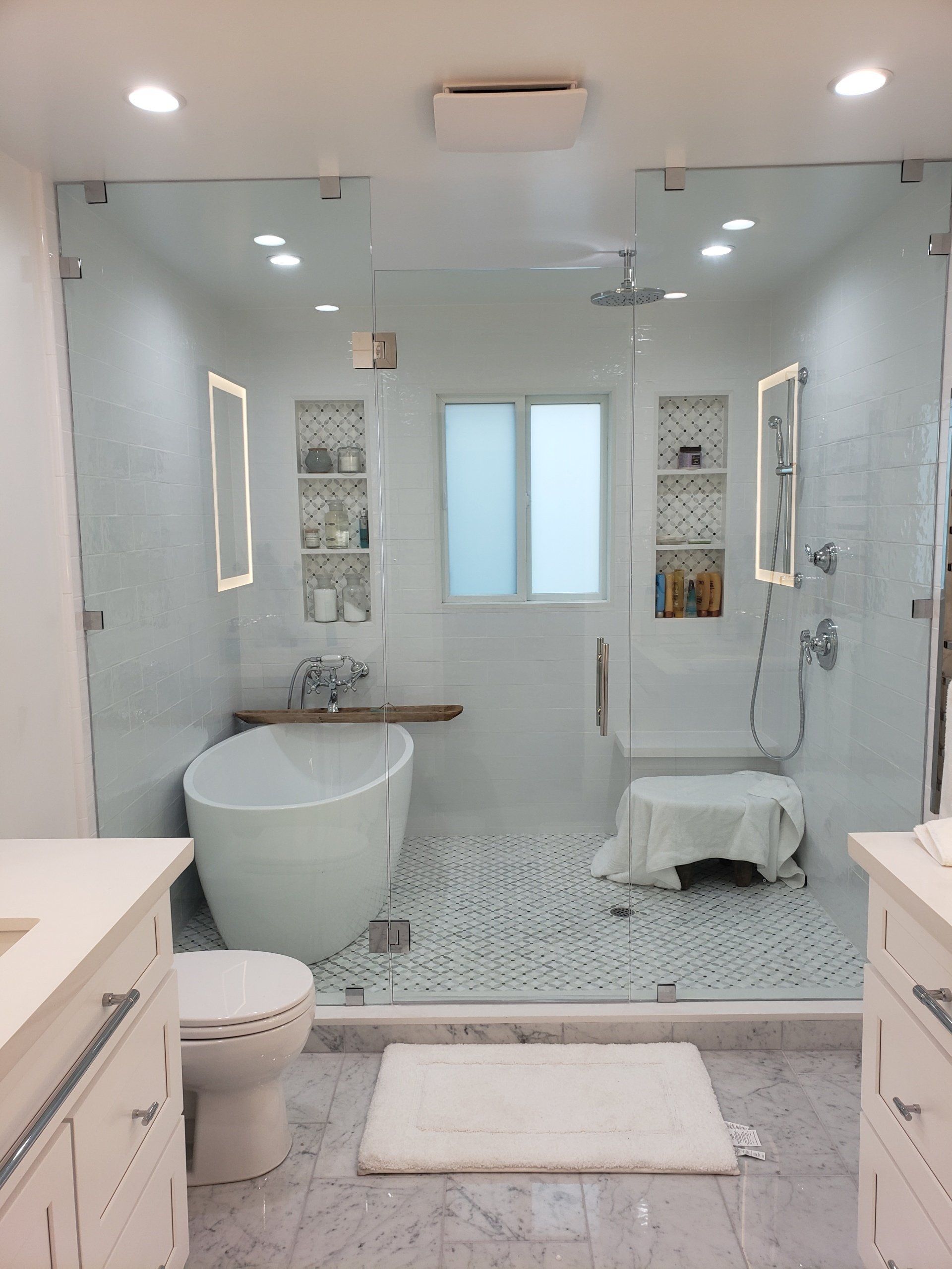 Modern Bathroom — Torrance, CA — Dandoy Glass