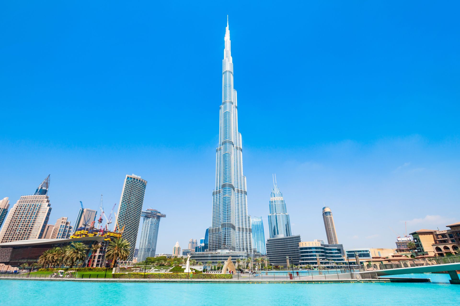 The tallest building in the world is located in dubai , united arab emirates.