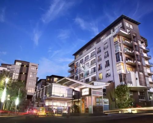 4 Nights Cape Town - 3* Doubletree by Hilton Cape Town Upper Eastside