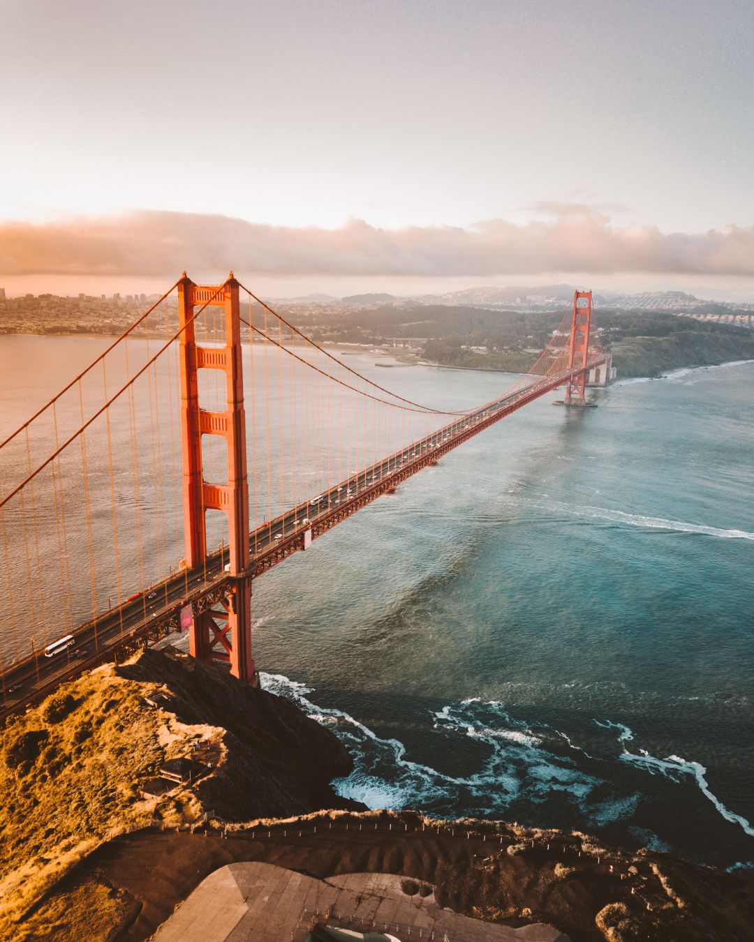 Golden Gate Bridge, Suspension bridge in San Francisco, California, CA, United States - USA and Canada Holidays Barter's Travelnet
