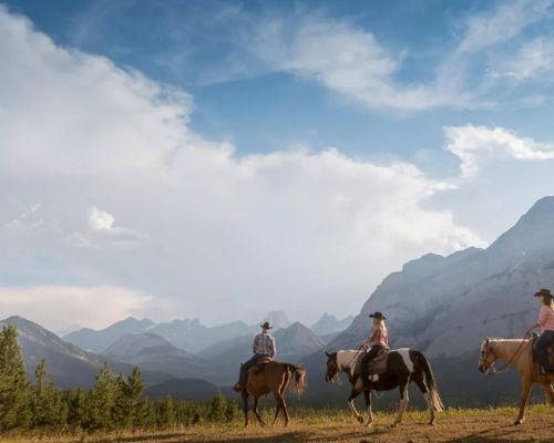 13 Days Iconic Rockies and Western Canada