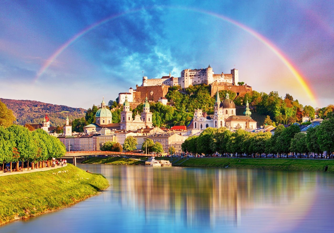 8 Days The Blue Danube - MS Geoffrey Chaucer