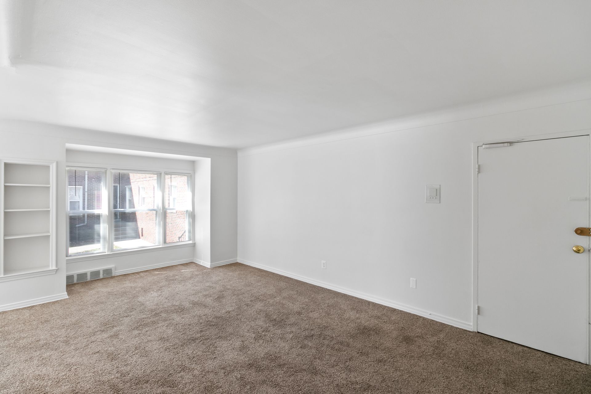 Pointe Garden interior shot 3