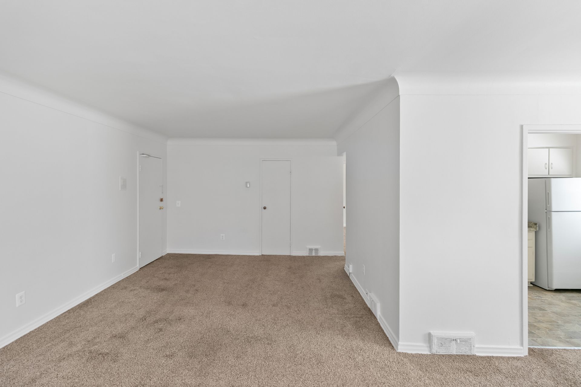 Pointe Garden interior shot 2