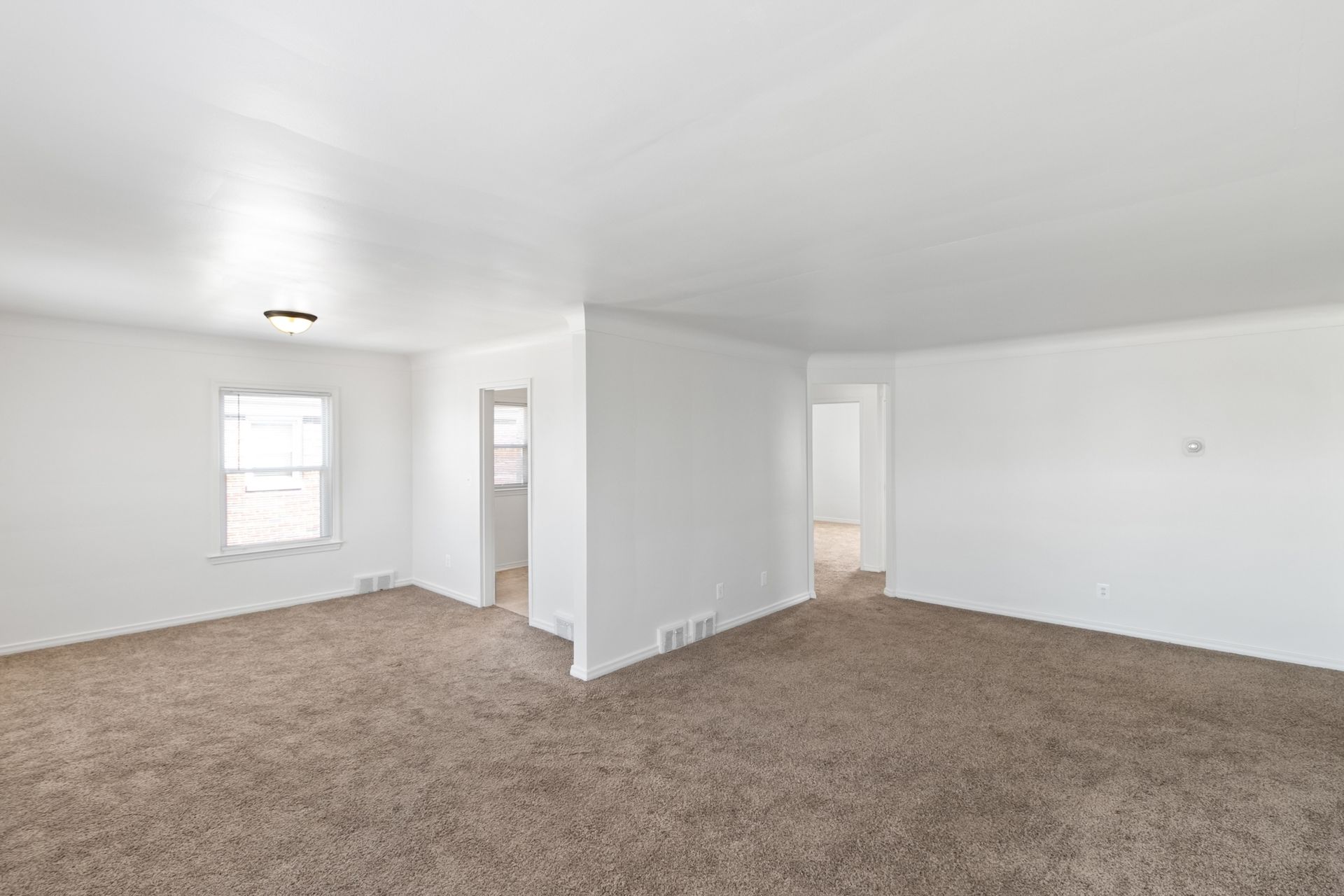 Pointe Garden interior shot 7