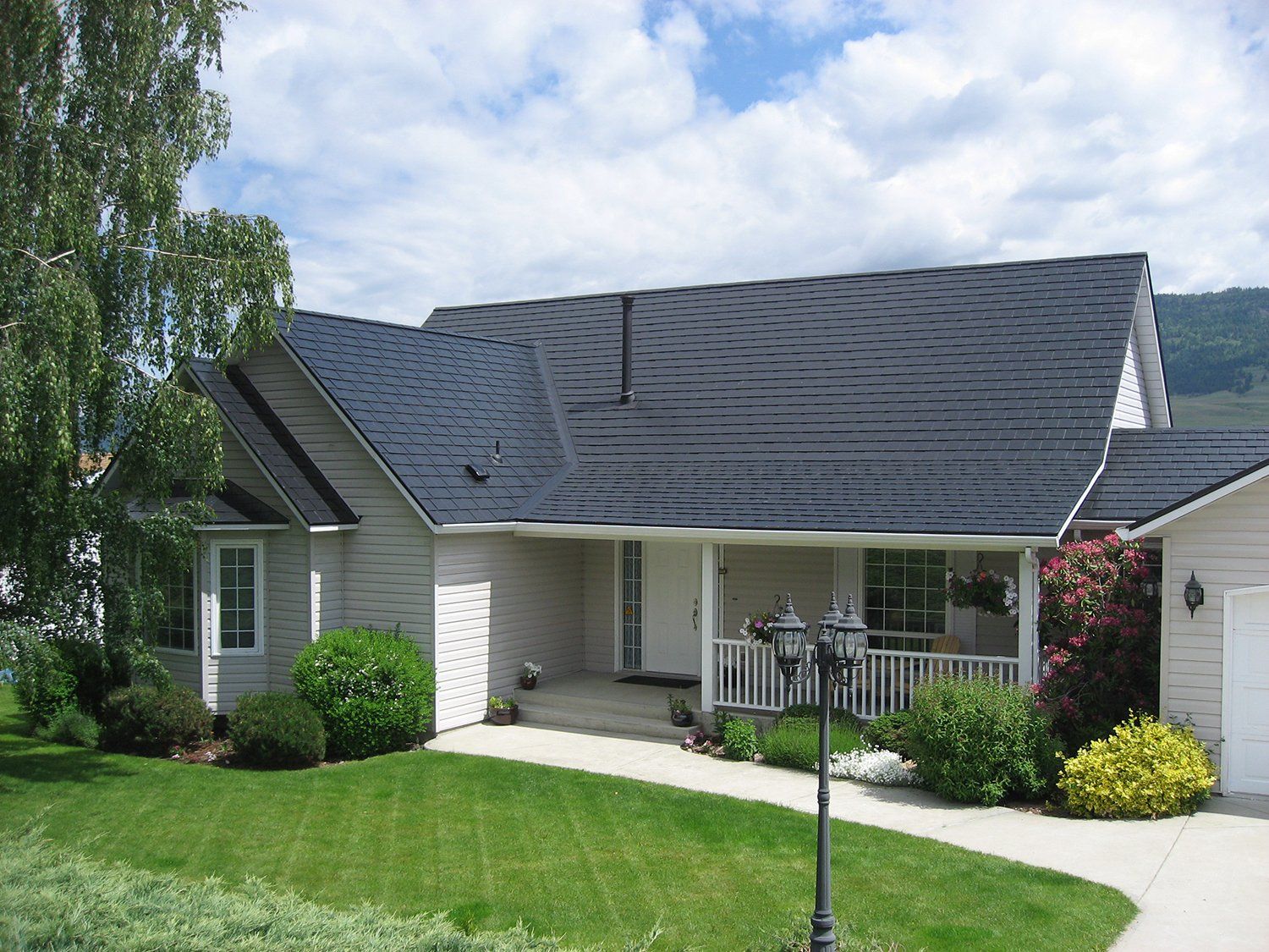 Black Metal Shingles Okanagan