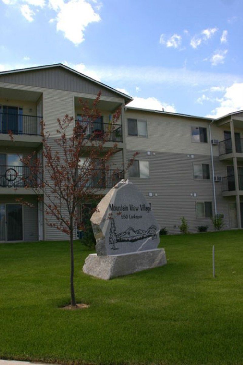 Exterior | Mountain View Apartments