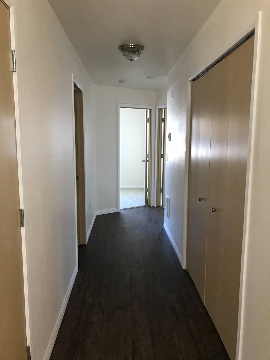 Hallway | Mountain View Apartments