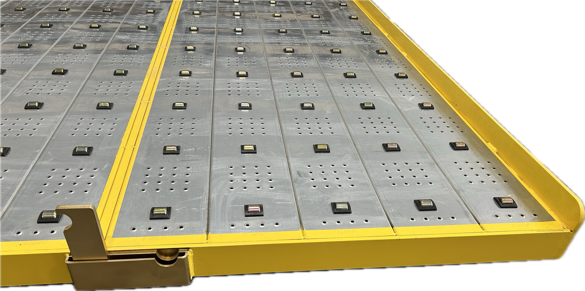 Bidirectional 4-way access slave pallet with side guide and flip locks