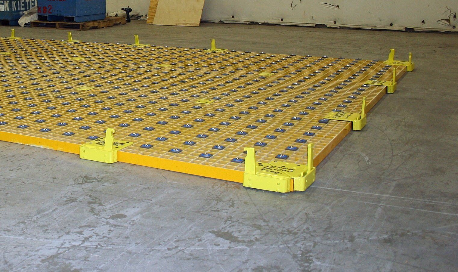 Fiberglass grating