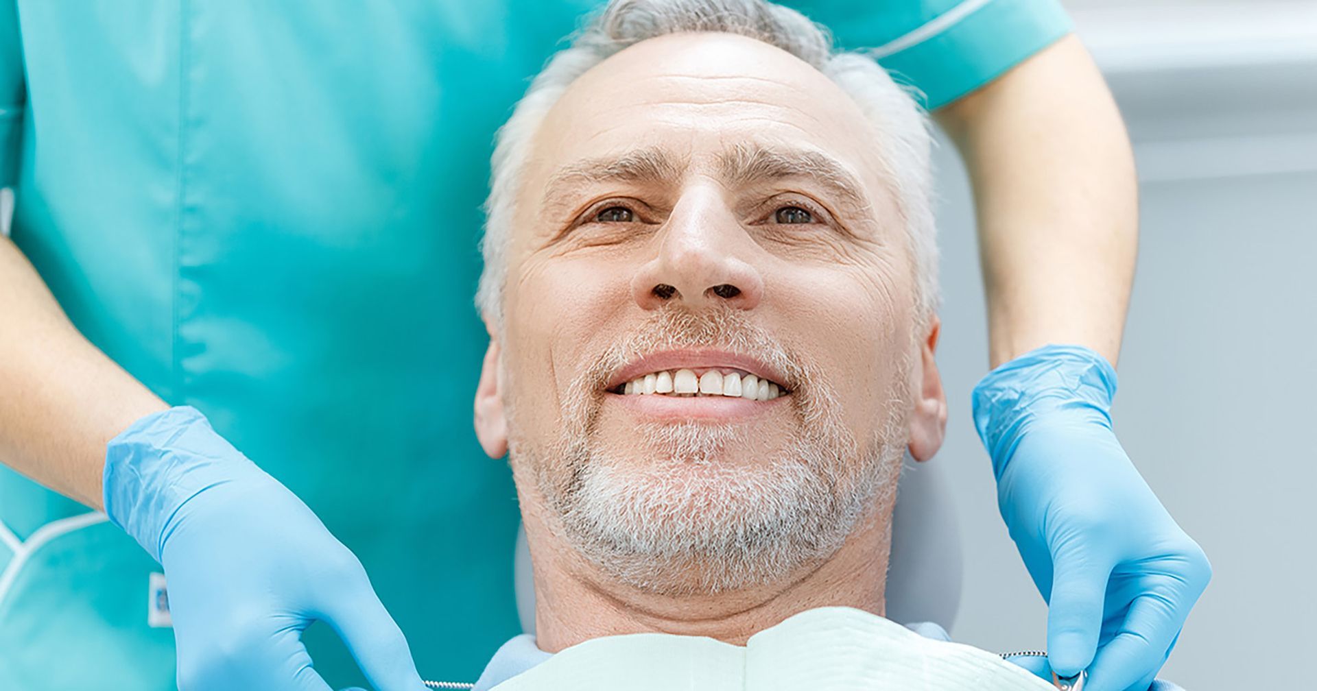 what does a periodontist do