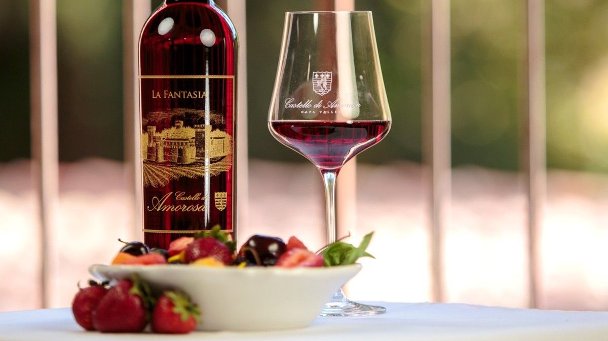 Bottle of La Fantasia sparkling rosé wine