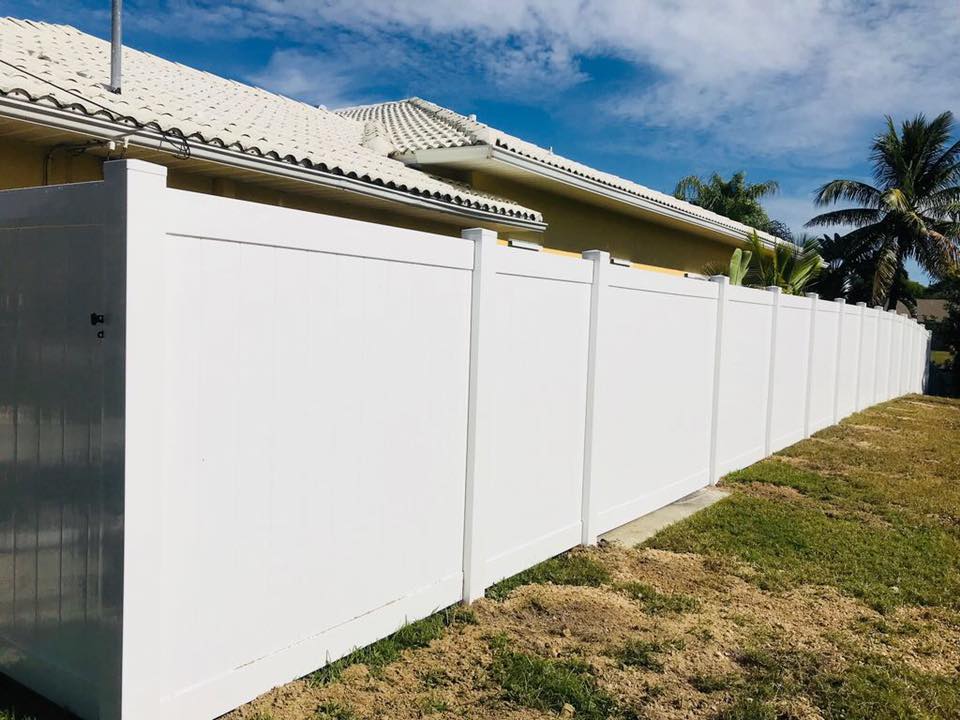 HassleFree Vinyl Fence Cape Coral, FL