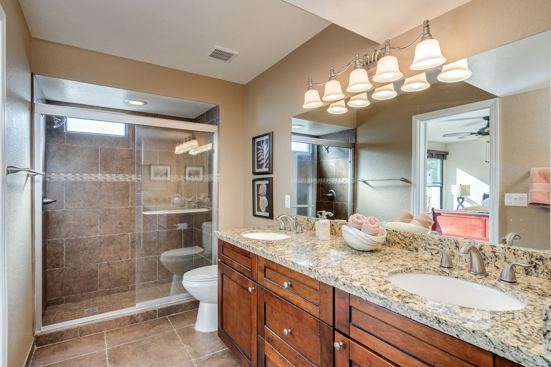 plenty of space in our home for rent in Tucson AZ