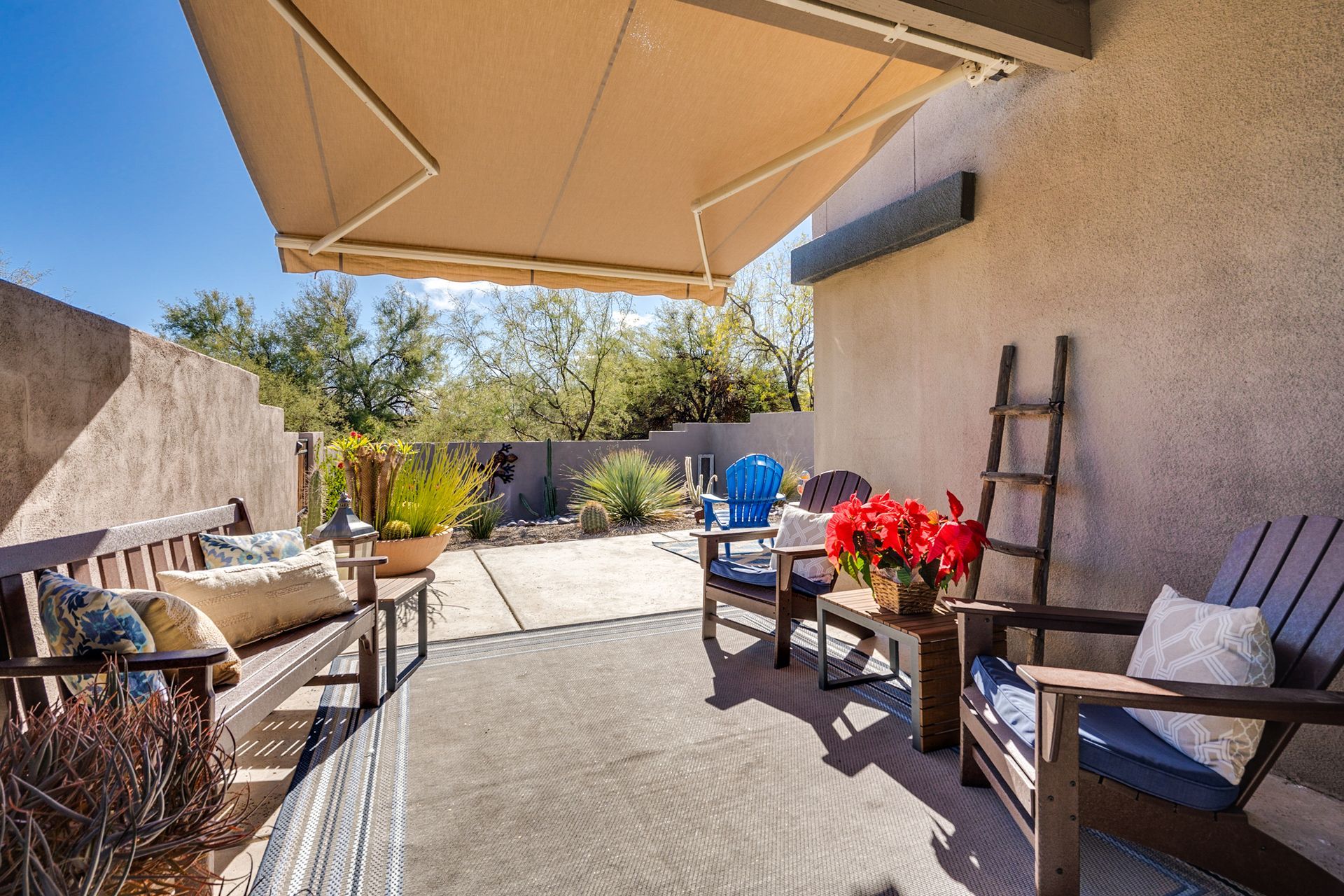 find things to do in Tucson az or relax on the patio