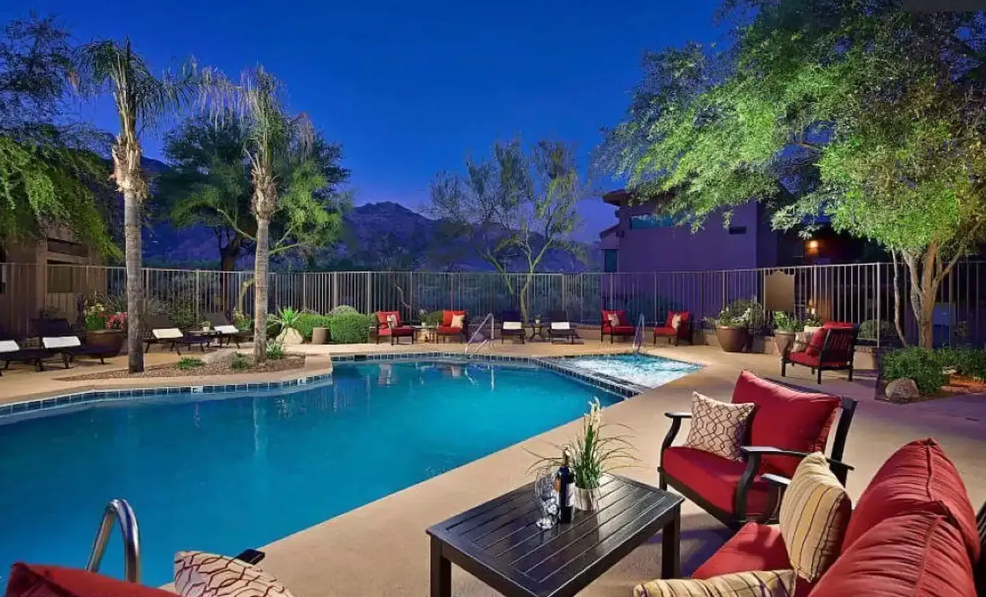 swimming pool at airbnb Tucson az