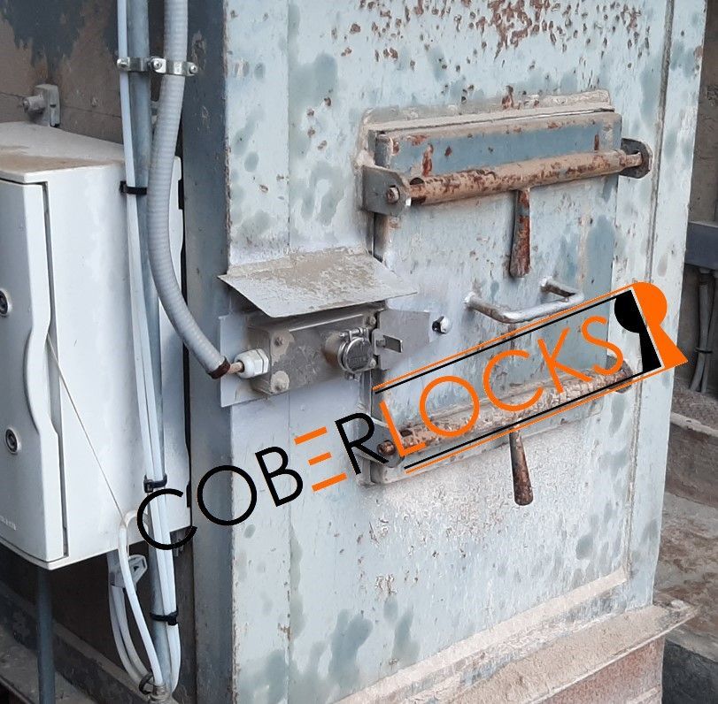 Coberlocks - interblocco meccanico associato ai ripari con chiave di sicurezza