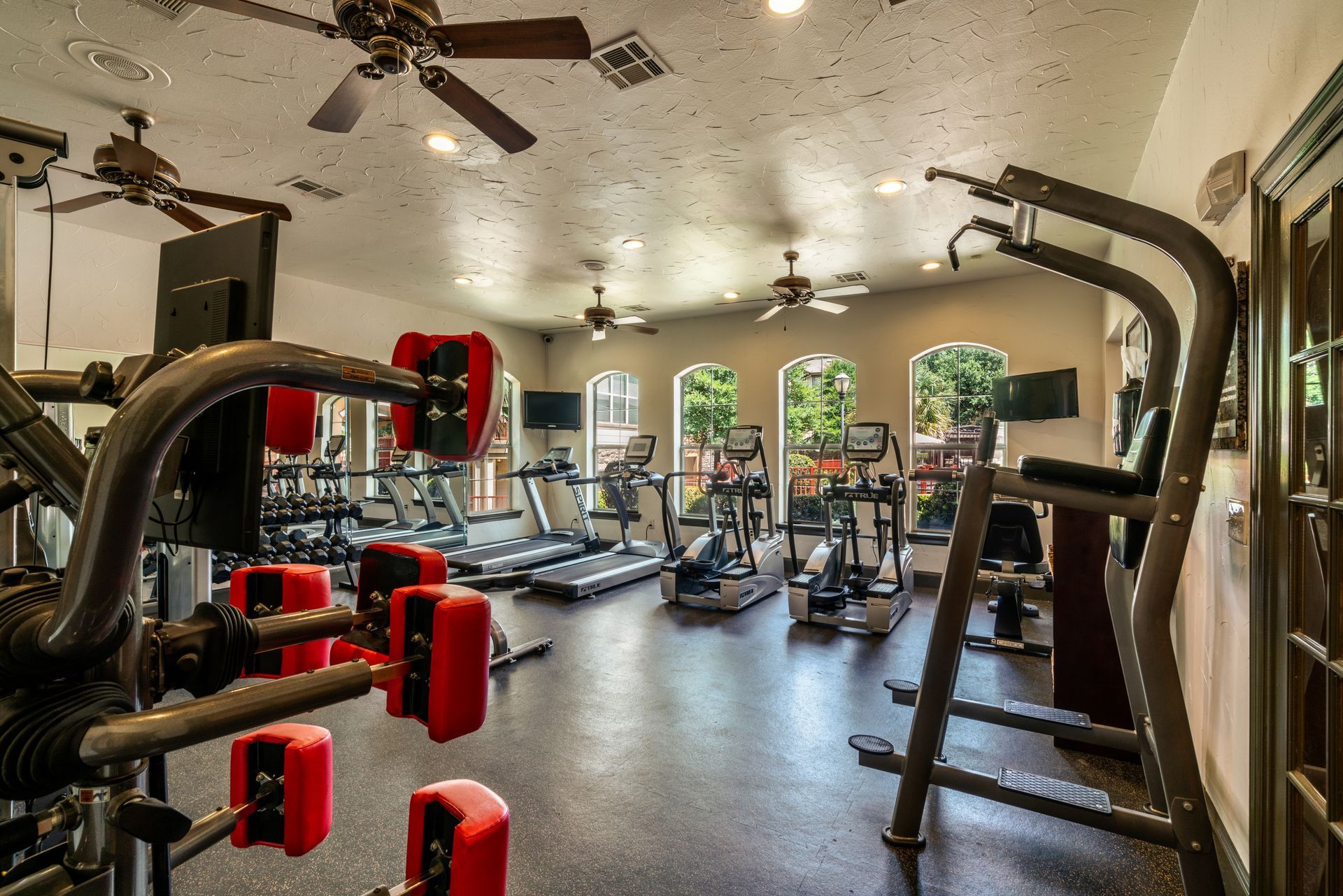 Fitness center at The Fountains of Conroe in Conroe, TX.