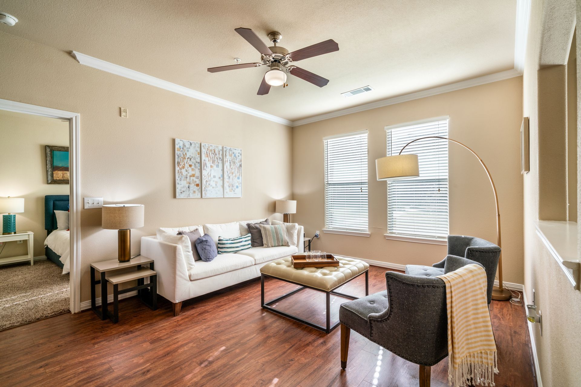 Living room at The Fountains of Conroe in Conroe, TX.
