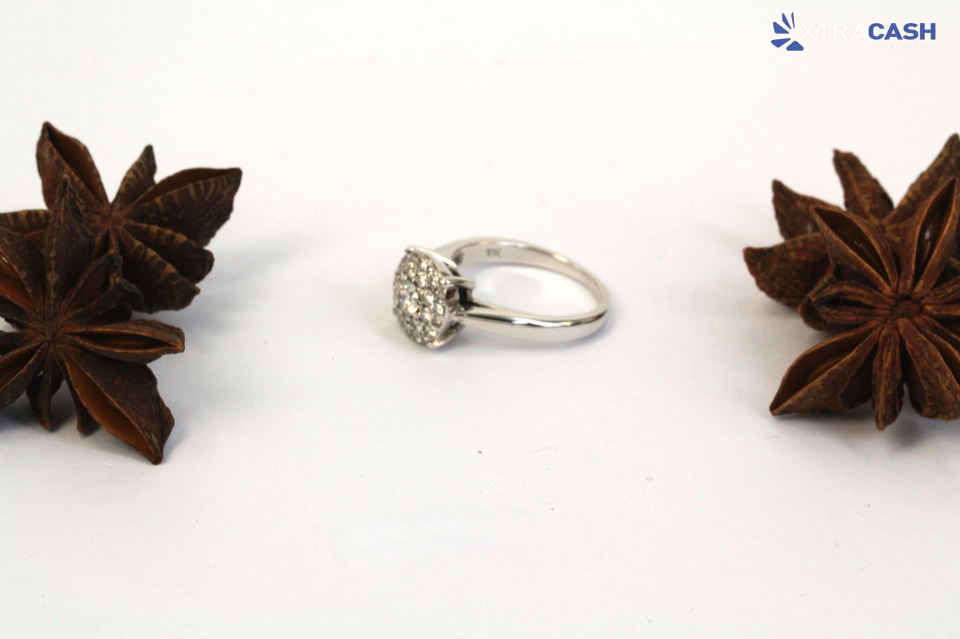 10ct White Gold Cluster Ring